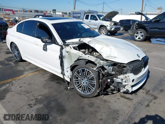 2019 BMW 5 Series 530i с VIN WBAJA5C52KWA57922, выставлен на аукционе IAAI как лот 40896802 с пробегом 60 562 миль миль и . История ставок и продаж доступна на DreamBid. Изображение 1.