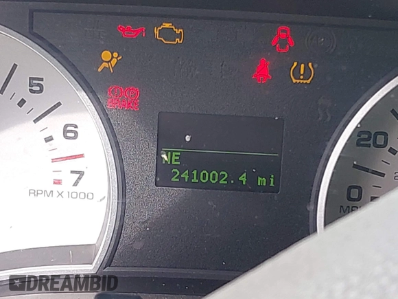 2006 Ford Explorer Eddie Bauer z VIN 1FMEU64886UB29470, wystawiony jako IAAI lot #41820521 z przebiegiem 241 002 mil mil oraz . Historia ofert i sprzedaży dostępna na DreamBid. Obrazek 15.