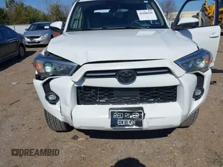 2023 Toyota 4Runner SR5 с VIN JTEMU5JR1P6139377, выставлен на аукционе IAAI как лот 41600169 с пробегом 34 513 миль миль и . История ставок и продаж доступна на DreamBid. Изображение 6.