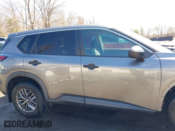 2021 Nissan Rogue S z VIN 5N1AT3AB6MC696151, wystawiony jako IAAI lot #41829916 z przebiegiem 34 000 mil mil oraz . Historia ofert i sprzedaży dostępna na DreamBid. Obrazek 14.