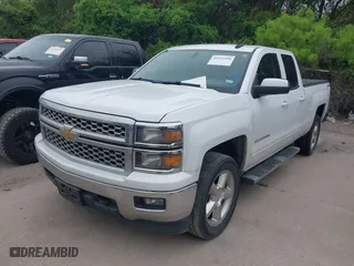 2015 Chevrolet Silverado 1500 LT with VIN 1GCVKREC5FZ254640, listed as a IAAI auction lot 41951590 with 286,155 mi miles. Bid and sale history available at carsss.com. Image 2.