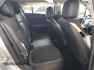 2020 Chevrolet Trax LT z VIN KL7CJLSB4LB322740, wystawiony jako Copart lot #52455315 z przebiegiem 62 462 mil mil oraz Szkoda całkowita • Salvage title. Historia ofert i sprzedaży dostępna na DreamBid. Obrazek 10.