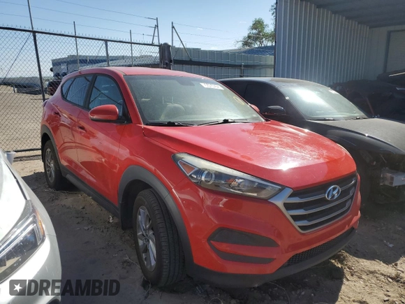 2018 Hyundai Tucson SE z VIN KM8J2CA44JU688429, wystawiony jako Copart lot #56484525 z przebiegiem 86 578 mil mil oraz Tytuł czysty. Historia ofert i sprzedaży dostępna na DreamBid. Obrazek 4.