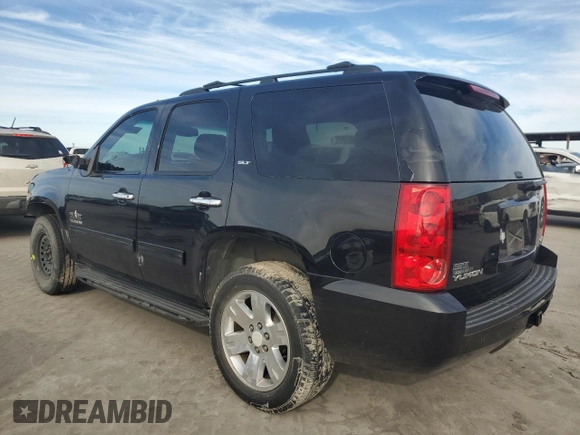 2012 GMC Yukon SLT with VIN 1GKS1CE06CR262447, listed as a Copart auction lot 83617054 with 223,578 mi miles and Clean Title. Bid and sale history available at carsss.com. Image 2.