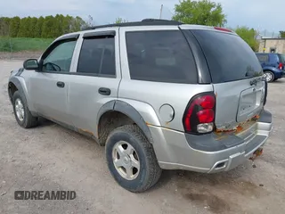 2005 Chevrolet TrailBlazer LT with VIN 1GNDT13S452232714, listed as a IAAI auction lot 42166555 with 168,106 mi miles and . Bid and sale history available at DreamBid. Image 3.