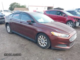 2016 Ford Fusion S z VIN 3FA6P0G74GR262192, wystawiony jako IAAI lot #42423719 z przebiegiem 119 799 mil mil oraz . Historia ofert i sprzedaży dostępna na DreamBid. Obrazek 1.