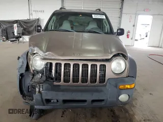 2004 Jeep Liberty Sport with VIN 1J4GL48KX4W115186, listed as a Copart auction lot 49231835 with 206,185 mi miles and Salvage Title. Bid and sale history available at carsss.com. Image 5.