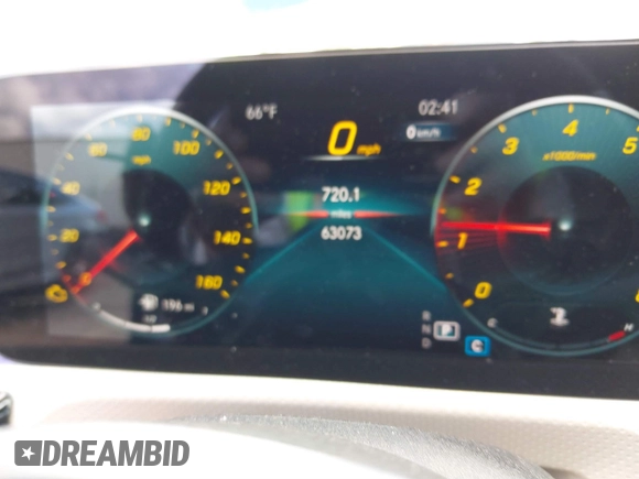 2021 Mercedes-Benz CLA 250 z VIN W1K5J4GB9MN227543, wystawiony jako IAAI lot #41736030 z przebiegiem 63 073 mil mil oraz . Historia ofert i sprzedaży dostępna na DreamBid. Obrazek 7.