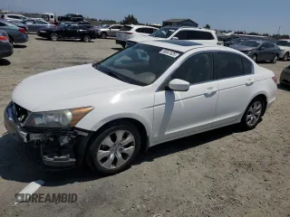 2008 Honda Accord EX-L z VIN 1HGCP26838A132582, wystawiony jako Copart lot #59047425 z przebiegiem 173 988 mil mil oraz Szkoda całkowita • Salvage title. Historia ofert i sprzedaży dostępna na DreamBid. Obrazek 1.