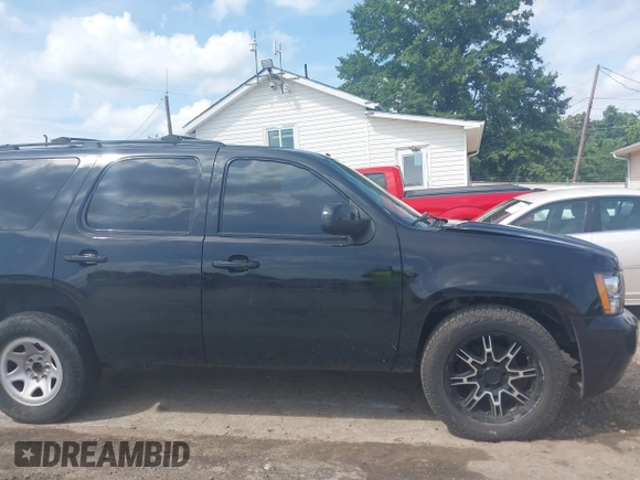 2012 Chevrolet Tahoe LS with VIN 1GNSKAE03CR161838, listed as a IAAI auction lot 42509184 with 179,911 mi miles and . Bid and sale history available at DreamBid. Image 14.
