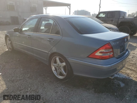 2004 Mercedes-Benz C 230 Kompressor with VIN WDBRF40J34F537291, listed as a Copart auction lot 84292144 with 199,990 mi miles and Clean Title. Bid and sale history available at DreamBid. Image 2.