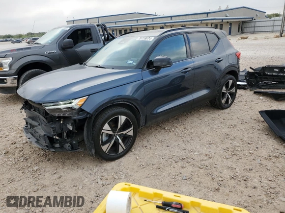 2022 Volvo XC40 Twin Plus z VIN YV4ED3UR0N2691608, wystawiony jako Copart lot #79759674 z przebiegiem 17 633 mil mil oraz Szkoda całkowita • Salvage title. Historia ofert i sprzedaży dostępna na DreamBid. Obrazek 1.