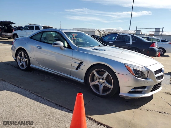 2015 Mercedes-Benz SL-Class SL 550 with VIN WDDJK7DA9FF033987, listed as a Copart auction lot 73691824 with 0 mi miles and Salvage Title. Bid and sale history available at carsss.com. Image 4.