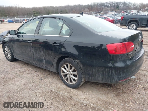 2013 Volkswagen Jetta SE with VIN 3VWDP7AJ1DM288236, listed as a IAAI auction lot 41706050 with 156,898 mi miles and . Bid and sale history available at DreamBid. Image 3.