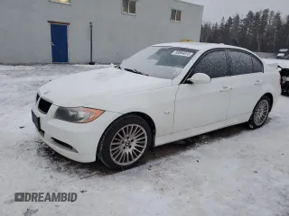 2008 BMW 3 Series 328xi with VIN WBAVC935X8K044917, listed as a Copart auction lot 88864815 with 250,559 mi miles and Clean Title. Bid and sale history available at carsss.com. Image 1.