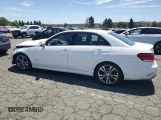 2014 Mercedes-Benz E 350 Sport z VIN WDDHF5KB0EB076168, wystawiony jako Copart lot #58874915 z przebiegiem 127 061 mil mil oraz Szkoda całkowita • Salvage title. Historia ofert i sprzedaży dostępna na DreamBid. Obrazek 2.