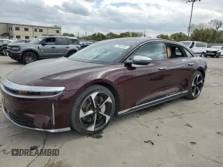 2023 Lucid Air Grand Touring z VIN 50EA1GBA4PA002253, wystawiony jako Copart lot #71451334 z przebiegiem 9758 mil mil oraz Szkody całkowita. Historia ofert i sprzedaży dostępna na DreamBid. Obrazek 1.