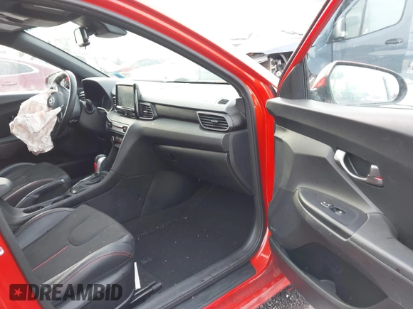 2019 Hyundai Veloster 2.0 with VIN KMHTG6AF6KU005046, listed as a IAAI auction lot 41073491 with 31,490 mi miles. Bid and sale history available at carsss.com. Image 5.