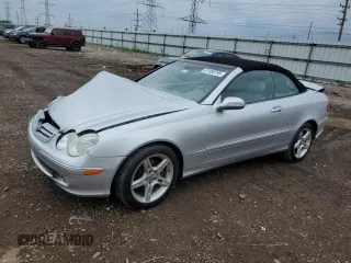 2005 Mercedes-Benz CLK 320 z VIN WDBTK65G25T035174, wystawiony jako Copart lot #61460795 z przebiegiem 122 960 mil mil oraz Szkoda całkowita • Salvage title. Historia ofert i sprzedaży dostępna na DreamBid. Obrazek 1.
