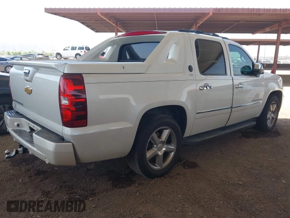 2013 Chevrolet Avalanche LTZ с VIN 3GNTKGE75DG144464, выставлен на аукционе IAAI как лот 42502256 с пробегом 116 237 миль миль и . История ставок и продаж доступна на DreamBid. Изображение 4.