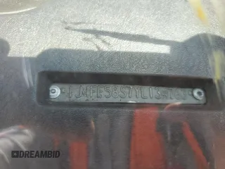 2000 Jeep Cherokee Classic с VIN 1J4FF58S7YL134763, выставлен на аукционе Copart как лот 55957205 с пробегом 229 160 миль миль и Списание • Salvage title. История ставок и продаж доступна на DreamBid. Изображение 12.