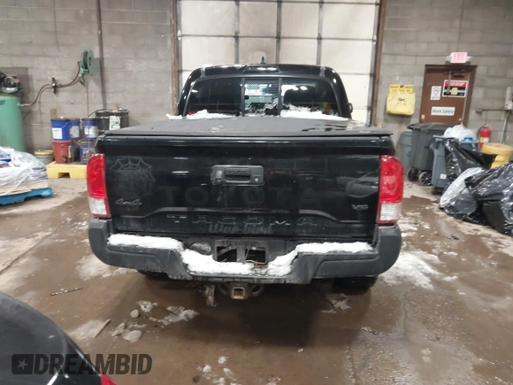 2016 Toyota Tacoma SR with VIN 3TMCZ5AN5GM037336, listed as a IAAI auction lot 41599492 with 76,262 mi miles. Bid and sale history available at carsss.com. Image 16.