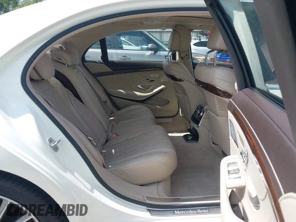 2015 Mercedes-Benz S 550 z VIN WDDUG8CB9FA171282, wystawiony jako IAAI lot #42096577 z przebiegiem 90 912 mil mil oraz . Historia ofert i sprzedaży dostępna na DreamBid. Obrazek 8.