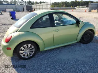 2005 Volkswagen New Beetle Coupe GL with VIN 3VWBK31C35M400925, listed as a Copart auction lot 72513484 with 199,597 mi miles and Salvage Title. Bid and sale history available at carsss.com. Image 3.