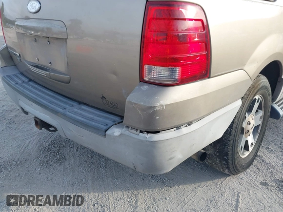 2003 Ford Expedition Special Service z VIN 1FMRU15W53LA44296, wystawiony jako IAAI lot #41084481 z przebiegiem Nie podano mil oraz . Historia ofert i sprzedaży dostępna na DreamBid. Obrazek 11.