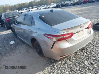 2019 Toyota Camry XSE with VIN 4T1B61HK5KU818351, listed as a IAAI auction lot 41909915 with 179,463 mi miles. Bid and sale history available at carsss.com. Image 3.