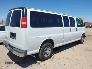 2017 Chevrolet Express Passenger LT с VIN 1GAZGPFG9H1271606, выставлен на аукционе IAAI как лот 42131717 с пробегом 119 295 миль миль и . История ставок и продаж доступна на DreamBid. Изображение 4.