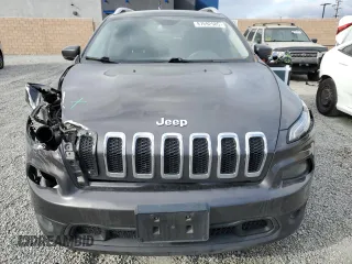 2018 Jeep Cherokee Latitude Plus with VIN 1C4PJLLX5JD612551, listed as a Copart auction lot 87692585 with 74,812 mi miles and Salvage Title. Bid and sale history available at carsss.com. Image 5.