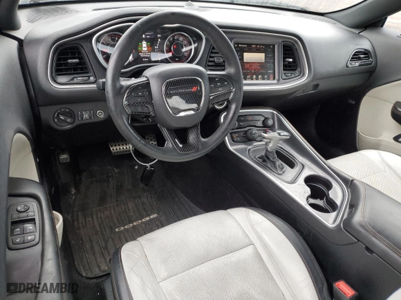 2015 Dodge Challenger SXT Plus with VIN 2C3CDZBG9FH732443, listed as a Copart auction lot 46172295 with 81,235 mi miles and Salvage Title. Bid and sale history available at carsss.com. Image 8.