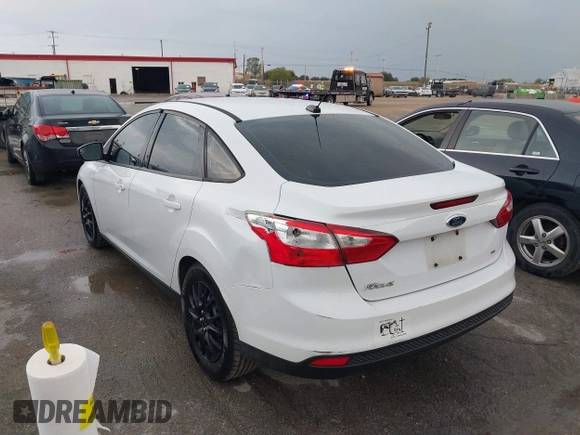 2012 Ford Focus SE z VIN 1FAHP3F29CL141649, wystawiony jako IAAI lot #40782821 z przebiegiem 266 683 mil mil oraz . Historia ofert i sprzedaży dostępna na DreamBid. Obrazek 3.