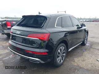 2024 Audi Q5 S line Premium z VIN WA1GAAFY0R2145033, wystawiony jako IAAI lot #41817546 z przebiegiem 1 277 mil mil oraz . Historia ofert i sprzedaży dostępna na DreamBid. Obrazek 4.