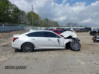 2025 Cadillac CT5 Premium Luxury z VIN 1G6DN5RW3S0106486, wystawiony jako IAAI lot #41960349 z przebiegiem 7 874 mil mil oraz . Historia ofert i sprzedaży dostępna na DreamBid. Obrazek 13.
