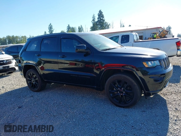 2018 Jeep Grand Cherokee Laredo E с VIN 1C4RJFAG6JC106066, выставлен на аукционе IAAI как лот 42433285 с пробегом 61 611 миль миль и . История ставок и продаж доступна на DreamBid. Изображение 14.