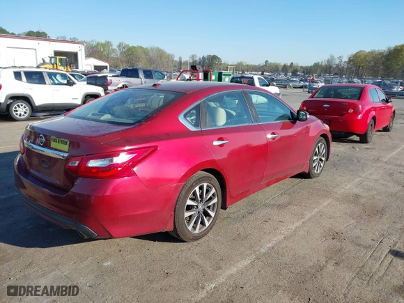 2016 Nissan Altima 2.5 SL with VIN 1N4AL3AP8GC147545, listed as a IAAI auction lot 41892714 with 70,991 mi miles. Bid and sale history available at carsss.com. Image 4.