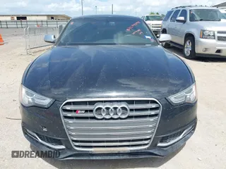 2013 Audi S5 Prestige z VIN WAUVGAFR8DA015727, wystawiony jako IAAI lot #42445090 z przebiegiem 136 237 mil mil oraz . Historia ofert i sprzedaży dostępna na DreamBid. Obrazek 12.
