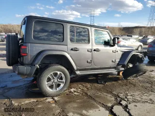 2020 Jeep Wrangler Unlimited Sahara with VIN 1C4HJXEM6LW248758, listed as a Copart auction lot 46671845 with 40,928 mi miles and Salvage Title. Bid and sale history available at carsss.com. Image 3.