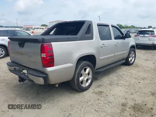 2007 Chevrolet Avalanche 3LT z VIN 3GNEC120X7G268177, wystawiony jako IAAI lot #42287255 z przebiegiem 278 531 mil mil oraz . Historia ofert i sprzedaży dostępna na DreamBid. Obrazek 4.