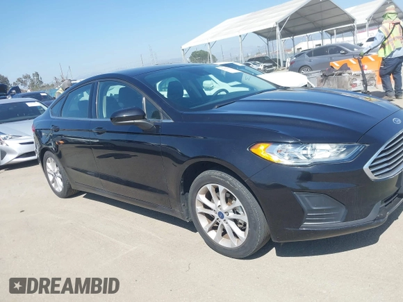 2020 Ford Fusion SE with VIN 3FA6P0HD8LR171120, listed as a IAAI auction lot 42004093 with 35,941 mi miles and . Bid and sale history available at DreamBid. Image 13.