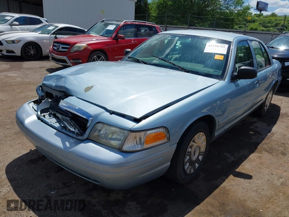 2008 Ford Crown Victoria z VIN 2FAFP73V28X126398, wystawiony jako IAAI lot #42349725 z przebiegiem Nie podano mil oraz . Historia ofert i sprzedaży dostępna na DreamBid. Obrazek 17.