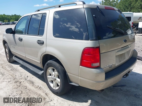 2004 Ford Explorer XLT with VIN 1FMZU73K74UA03229, listed as a IAAI auction lot 42137882 with 281,245 mi miles and . Bid and sale history available at DreamBid. Image 3.