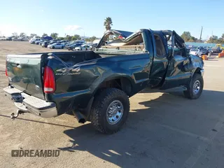 2002 Ford F-250 XL with VIN 1FTNX21F02EA20965, listed as a IAAI auction lot 41719804 with 271,969 mi miles and . Bid and sale history available at DreamBid. Image 4.