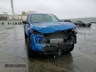 2024 Chevrolet Colorado 4WD LT with VIN 1GCPTCEK5R1125441, listed as a Copart auction lot 88247755 with 24,437 mi miles and Salvage title. Bid and sale history available at DreamBid. Image 10.