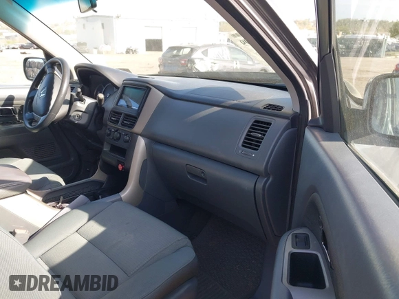 2008 Honda Pilot VP with VIN 5FNYF18208B008772, listed as a IAAI auction lot 42098599 with 186,981 mi miles and . Bid and sale history available at DreamBid. Image 5.