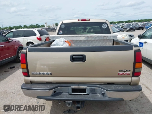 2004 GMC Sierra 1500 SLE z VIN 2GTEK13T841413502, wystawiony jako IAAI lot #42226796 z przebiegiem 192 481 mil mil oraz . Historia ofert i sprzedaży dostępna na DreamBid. Obrazek 16.