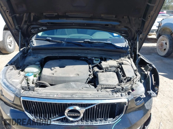 2019 Volvo XC40 Momentum with VIN YV4162XZ3K2018371, listed as a IAAI auction lot 41650401 with 86,647 mi miles and . Bid and sale history available at carsss.com. Image 10.