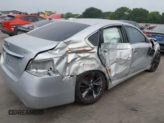 2015 Nissan Altima SL z VIN 1N4AL3APXFC480070, wystawiony jako IAAI lot #42281524 z przebiegiem 106 963 mil mil oraz . Historia ofert i sprzedaży dostępna na DreamBid. Obrazek 4.